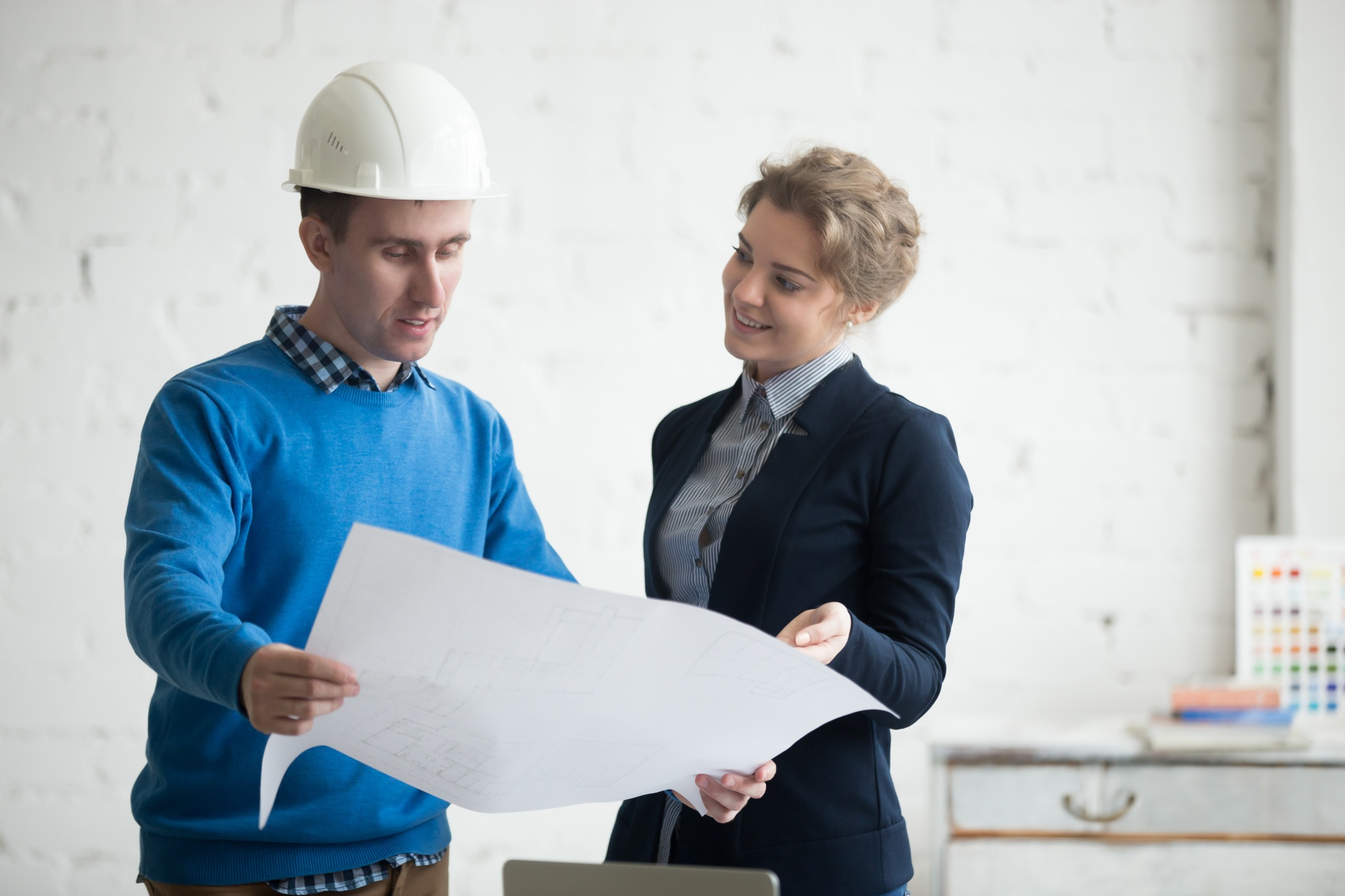 How to Address Construction Disputes with a Lawyer Construction Specialist